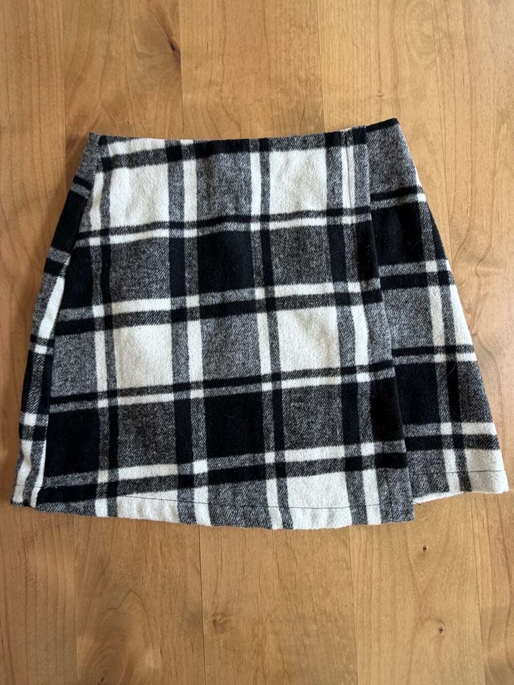 Zaful Black White Plaid Mini Skirt Size S Wool Blend Winter Fall